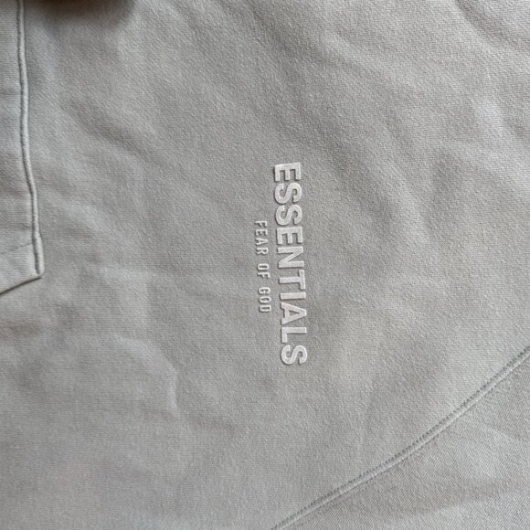 Essentials Fear of God Hoodie - Picture 3 of 5
